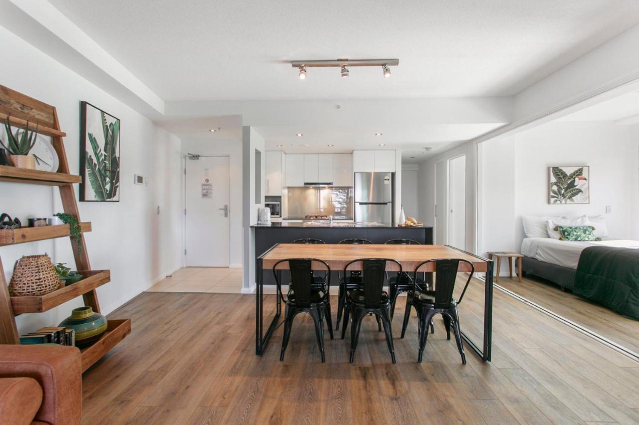 Proximity Waterfront Apartments Редкліфф Екстер'єр фото