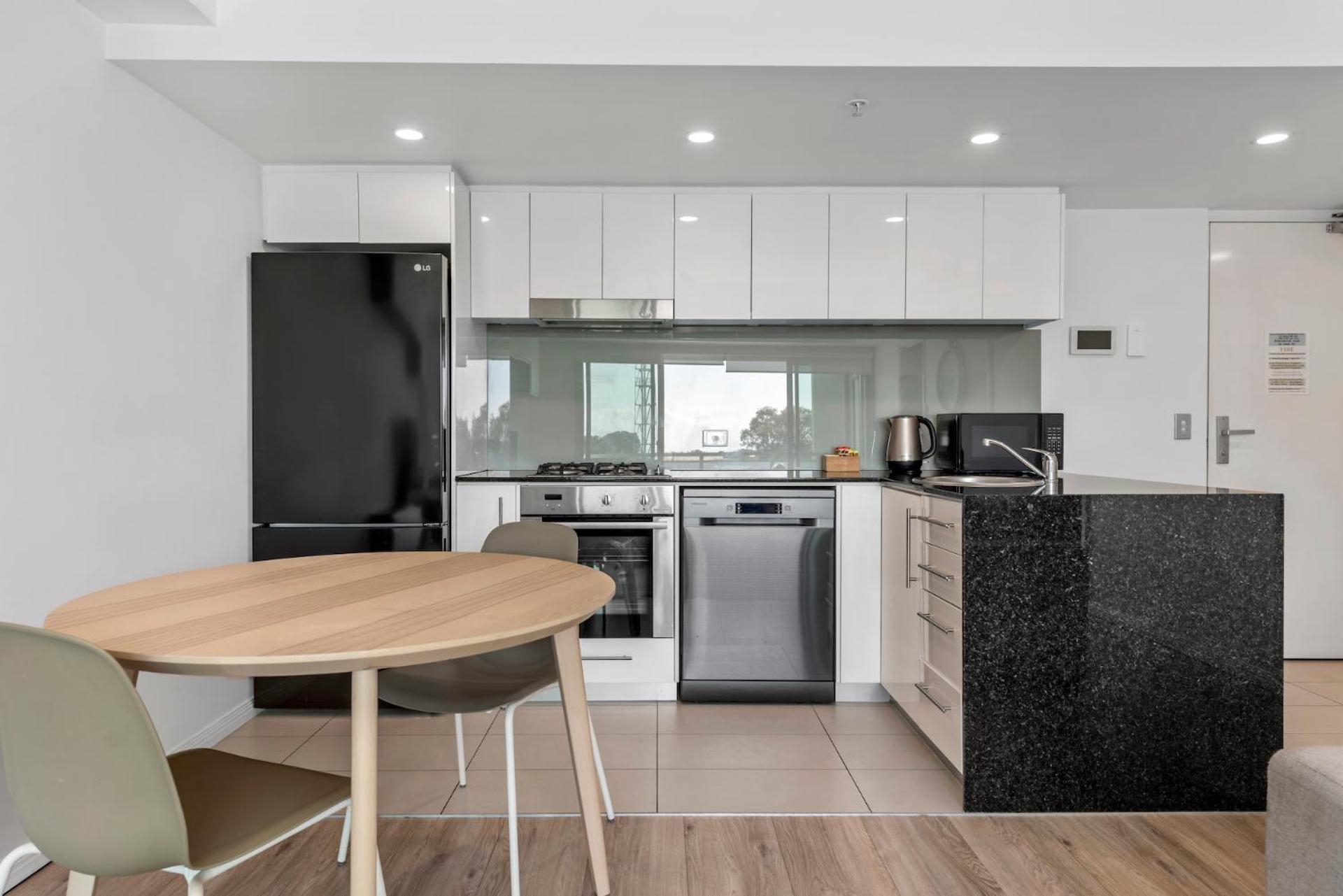 Proximity Waterfront Apartments Редкліфф Екстер'єр фото